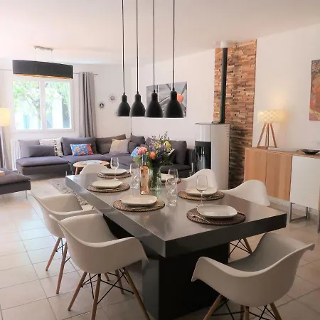 Le Jade By Interhome Cruis