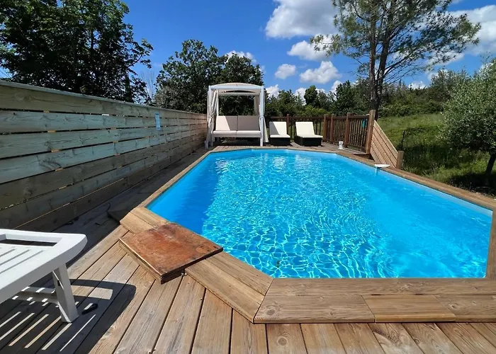 Le Jade By Interhome